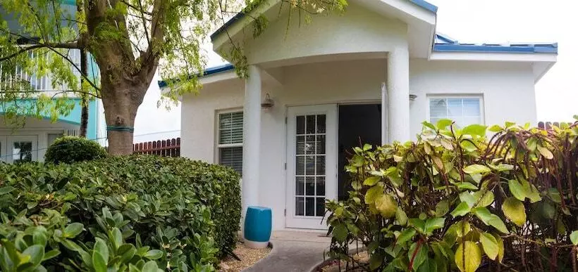 هتل Island Club Turks