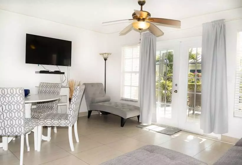 هتل Island Club Turks