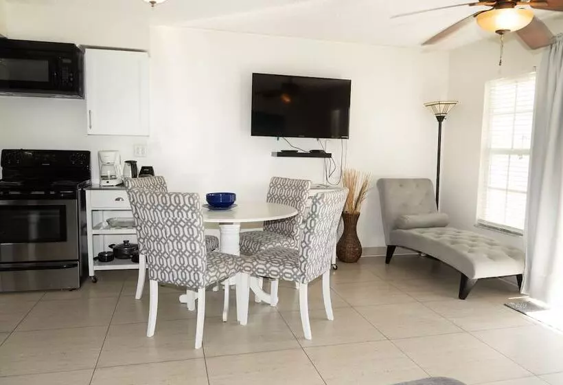 هتل Island Club Turks