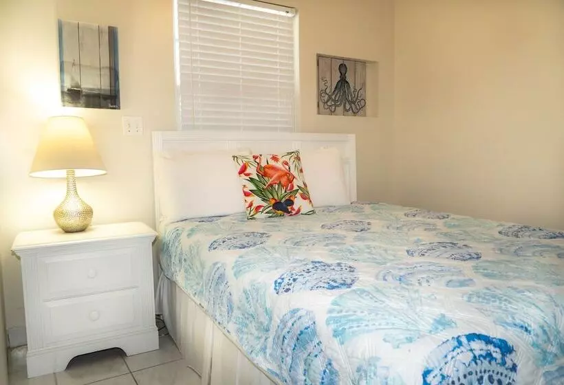 هتل Island Club Turks