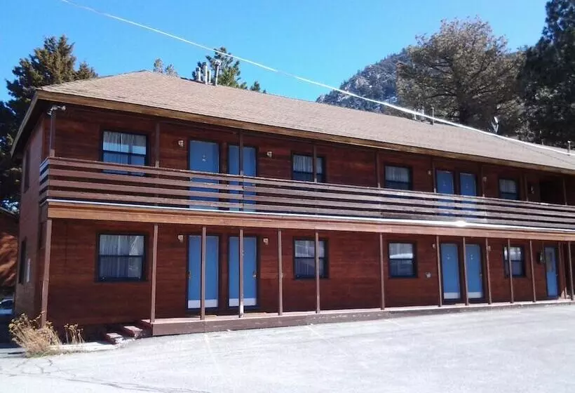 Hotelli June Lake Villager