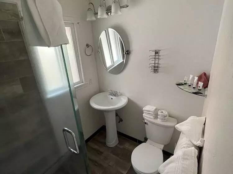 Hotelli June Lake Villager