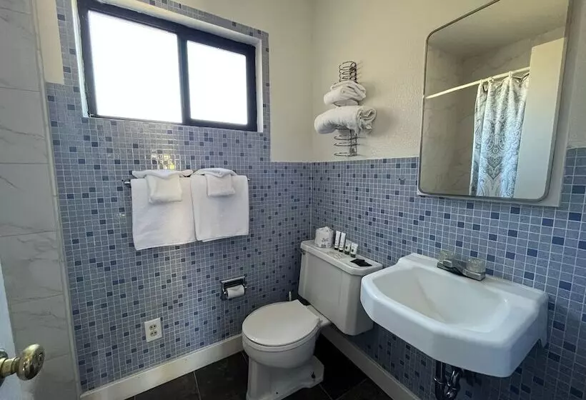 Hotelli June Lake Villager