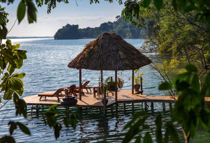 هتل La Lancha By Francis Ford Coppola