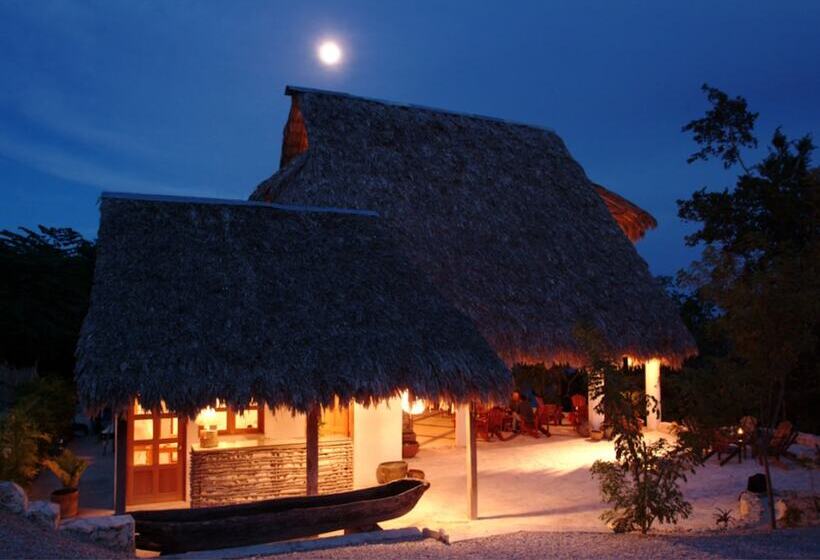 هتل La Lancha By Francis Ford Coppola