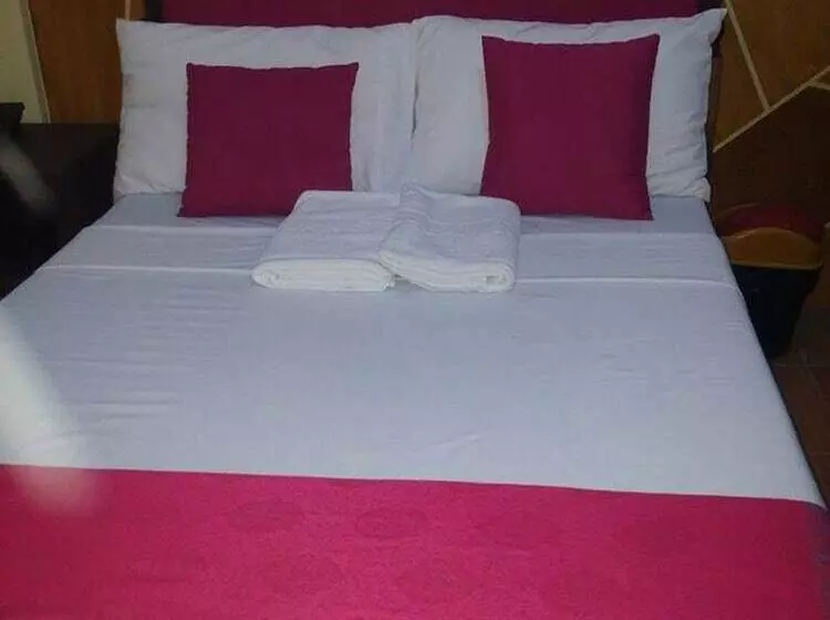 Hotelli San Juan Suites