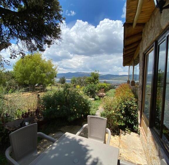 Bed & Breakfast Cabaña Media Luna