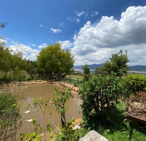 Bed & Breakfast Cabaña Media Luna