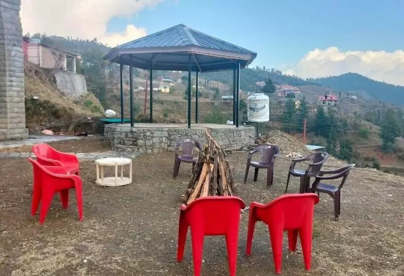 Aamiaismajoitus (B&B) Thapa Farms, Koti Simla