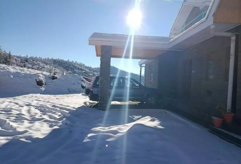 Aamiaismajoitus (B&B) Thapa Farms, Koti Simla