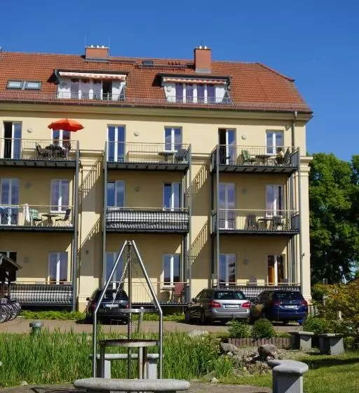 Einraumapartment Mit Seeblickbalkon