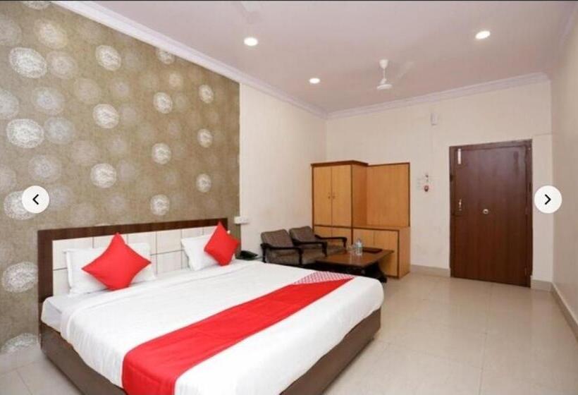 فندق Shree Krishna Residency By Bookingcare