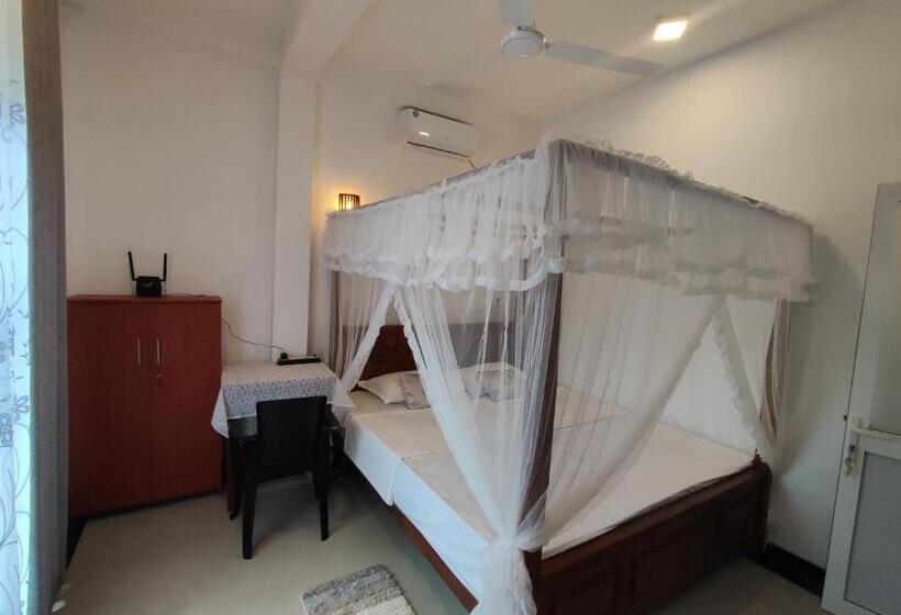 Pensiune Flower Shade Villa