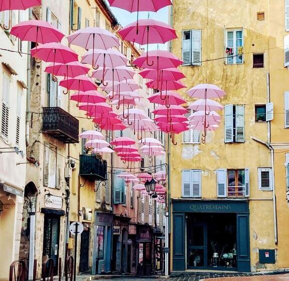 پانسیون Un Palmier à Sa Fenêtre