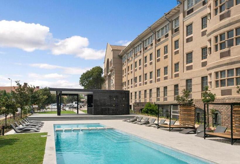 The Archer Aparthotel By Totalstay