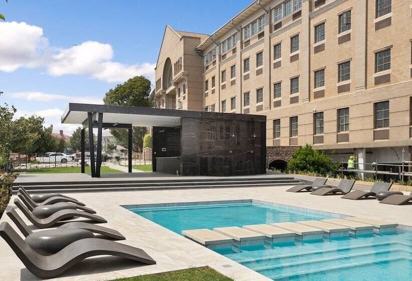 The Archer Aparthotel By Totalstay