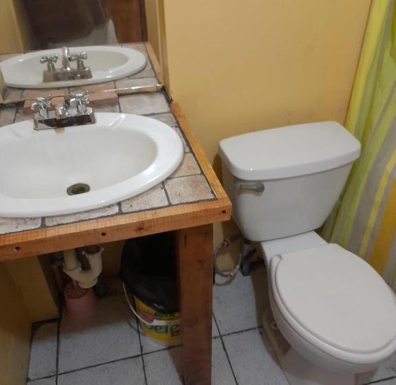 ユースホステル Los Burritos