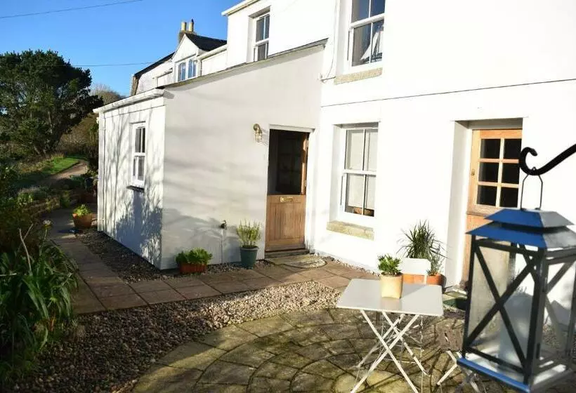 تختخواب و صبحانه 6 Trungle Terrace