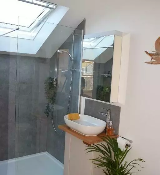 تختخواب و صبحانه 6 Trungle Terrace