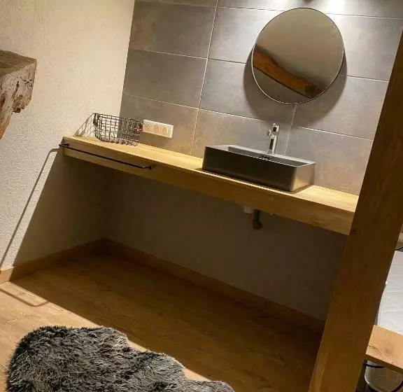 Aamiaismajoitus (B&B) Le Petit Bleu Chambre D Hôtes