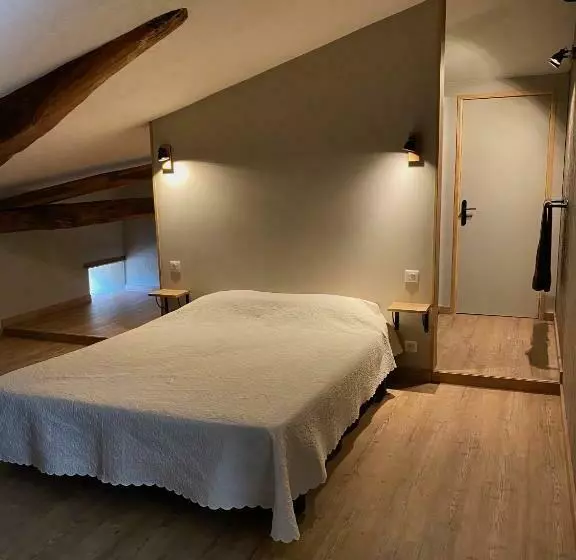 Aamiaismajoitus (B&B) Le Petit Bleu Chambre D Hôtes