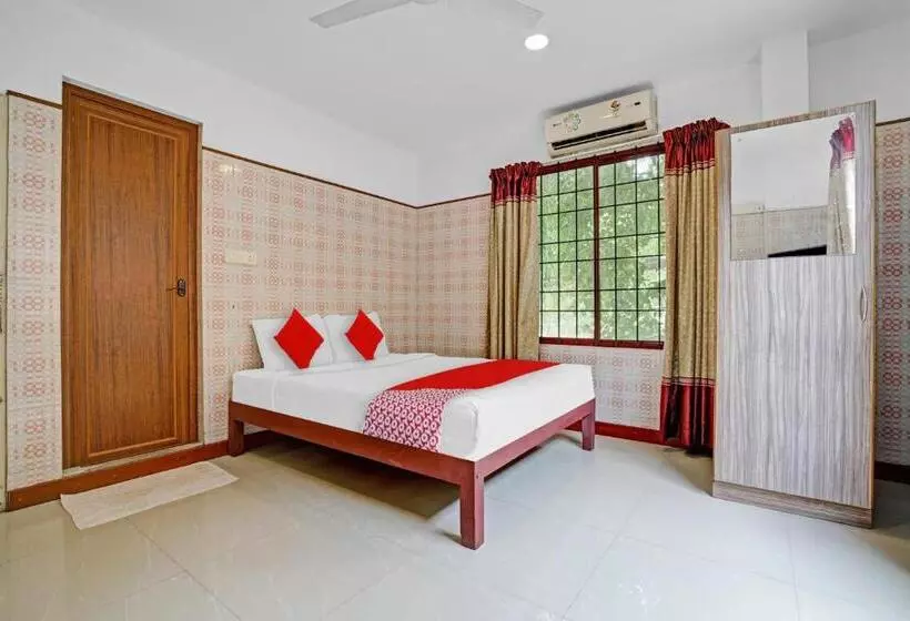 ホテル Capital O Vazhakkala Residency