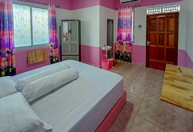 ホテル Homestay Papa Mama Syariah Redpartner