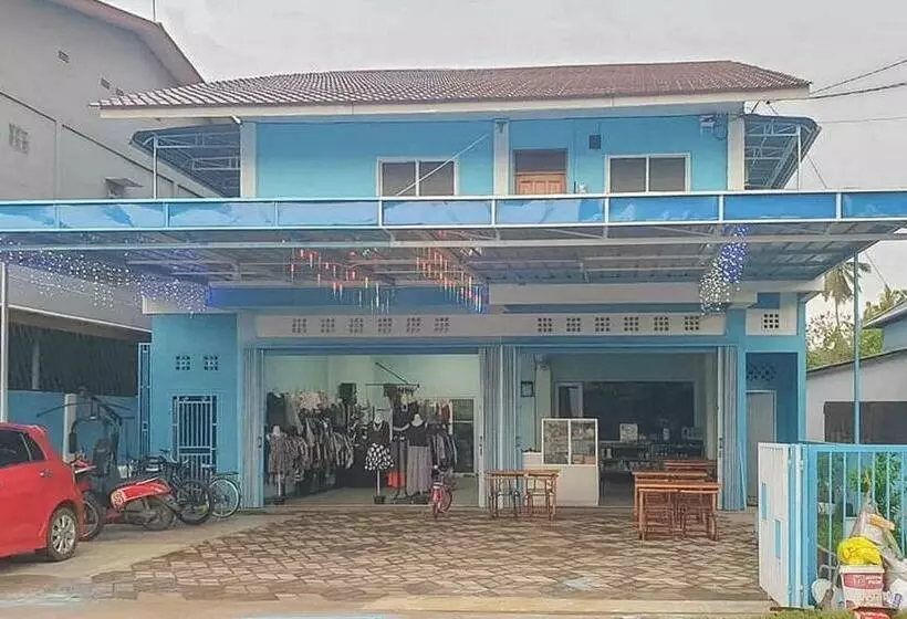 ホテル Homestay Papa Mama Syariah Redpartner