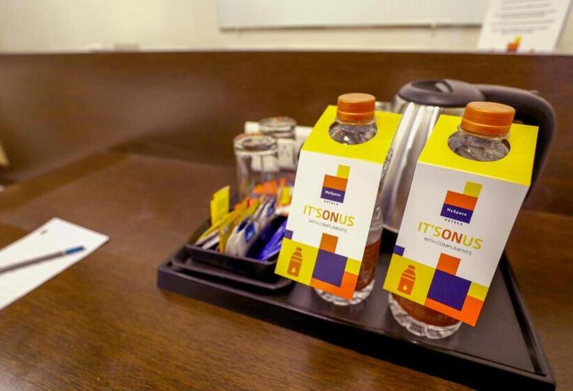 호텔 Myspace Forest Keys