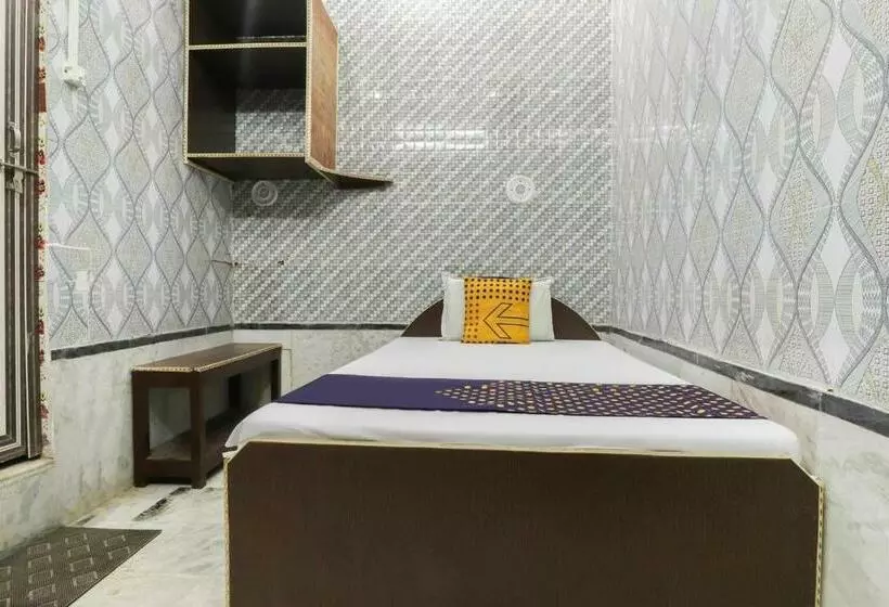 ホテル Oyo 87253 Om Sai Guest House