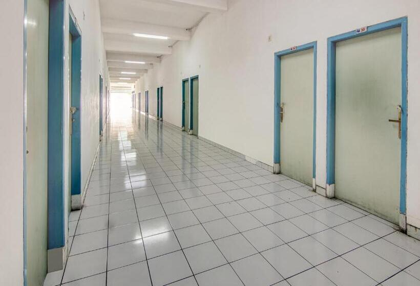 Spot On 90964 Hotel Margadana