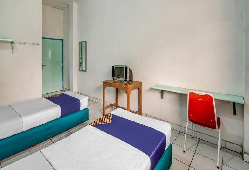 Spot On 90964 Hotel Margadana