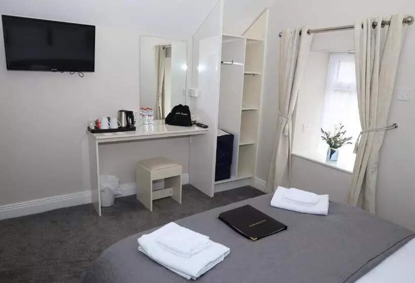 Majatalo Madelines Accommodation