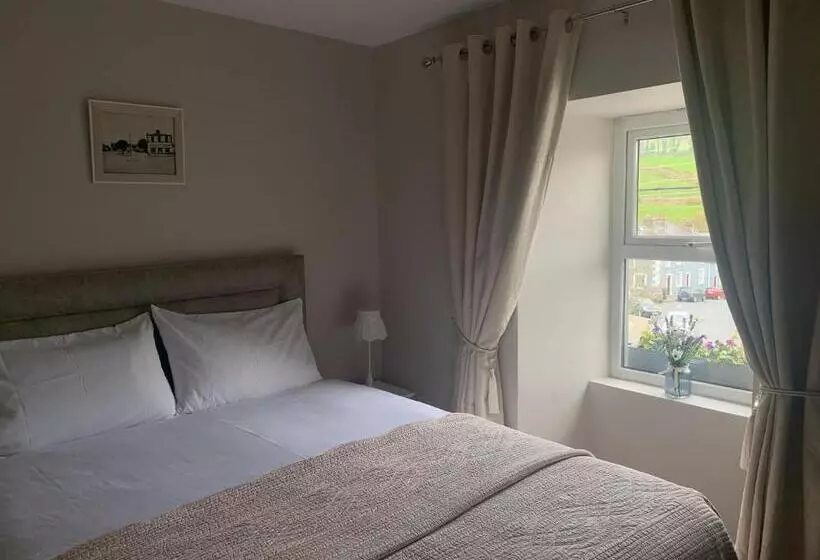 Majatalo Madelines Accommodation