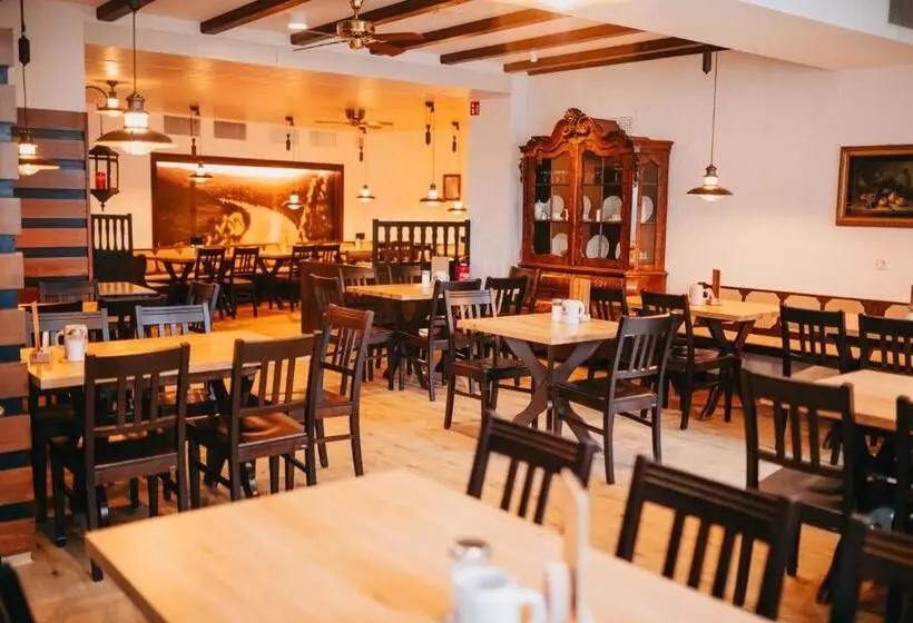 Ratskeller Hotel & Restaurant