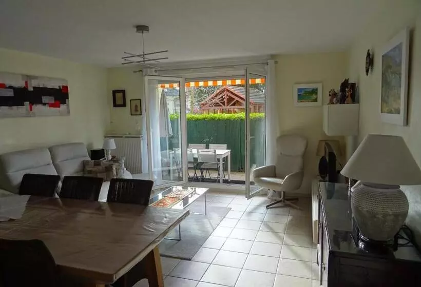 Aamiaismajoitus (B&B) Le Hameau