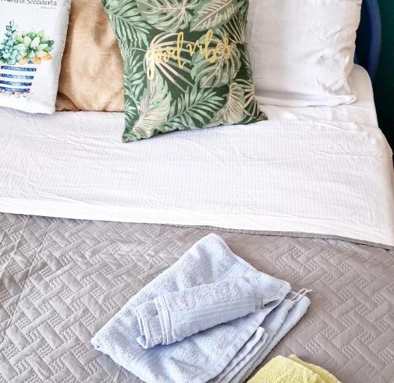 تختخواب و صبحانه Vicino Di Centro E Universita Stanza Con Balcone