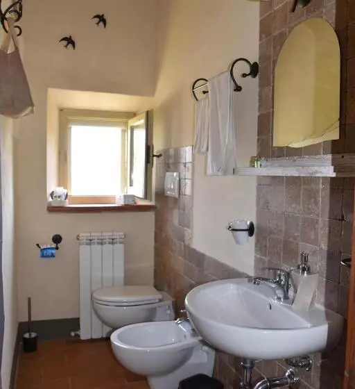 Hotelli Agriturismo Poggio Ai Legni