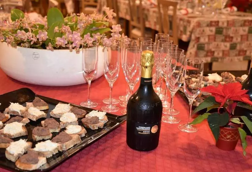 Hotelli Agriturismo Poggio Ai Legni