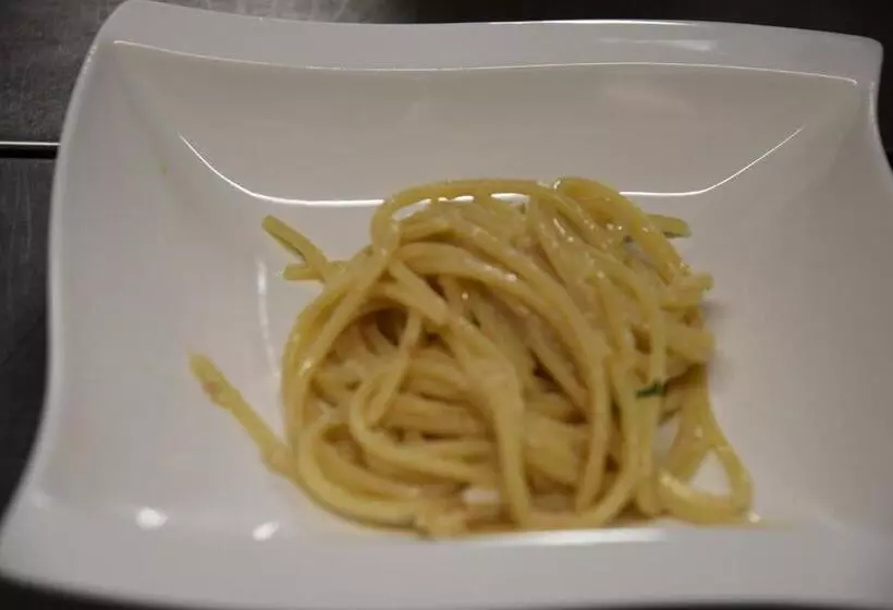 Hotelli Agriturismo Poggio Ai Legni