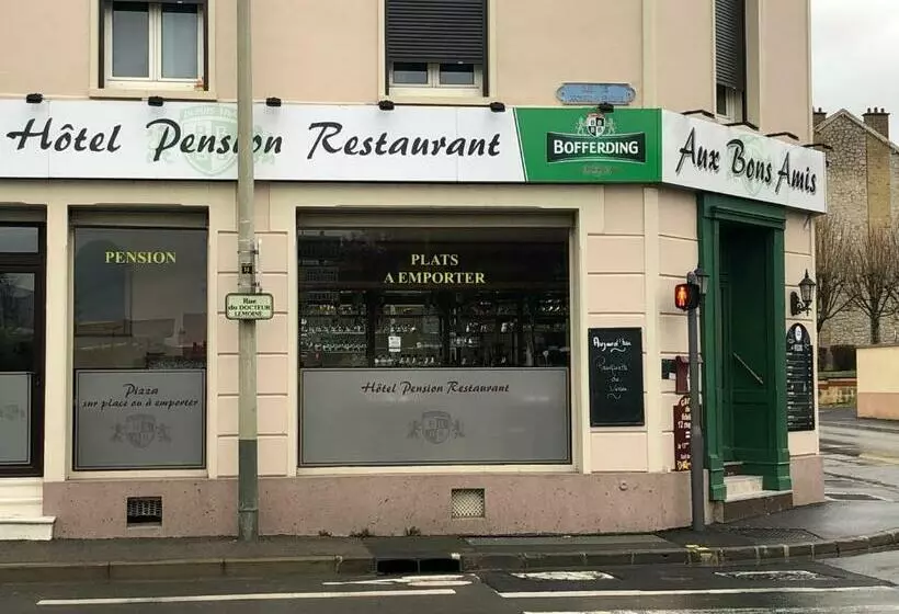 ホテル Aux Bons Amis