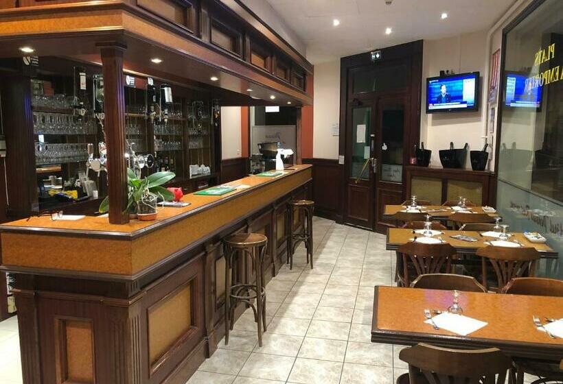 בית מלון כפרי Aux Bons Amis