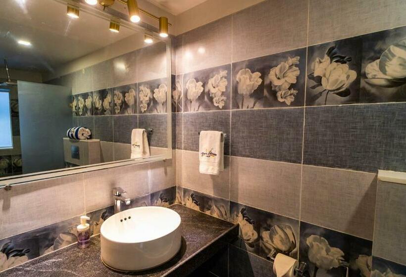 בית מלון כפרי Grande Alpine