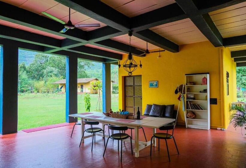 Hotell King S Landing, An Indigenous Experience