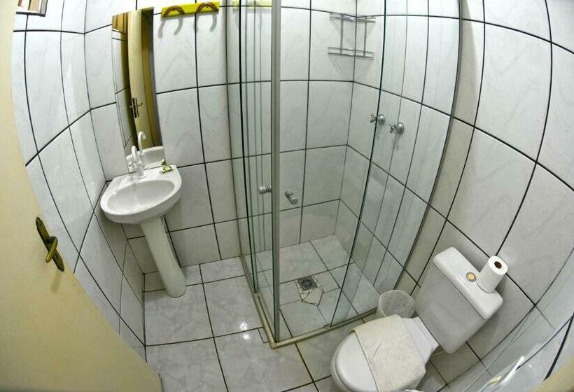 Hotel Pousada Sakura