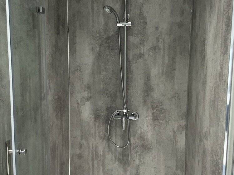 膳宿费 The Roxburgh Guest Accommodation