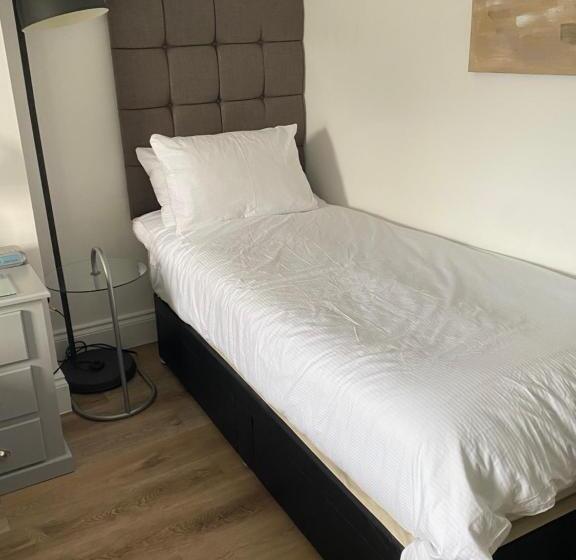 膳宿费 The Roxburgh Guest Accommodation