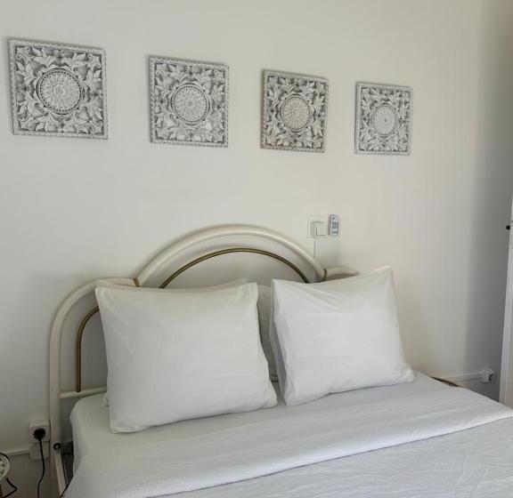 پانسیون Ti Maria Guest House