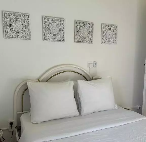 پانسیون Ti Maria Guest House