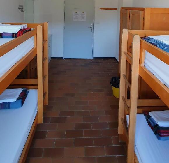 ユースホステル Auberge Collective Cozy&family